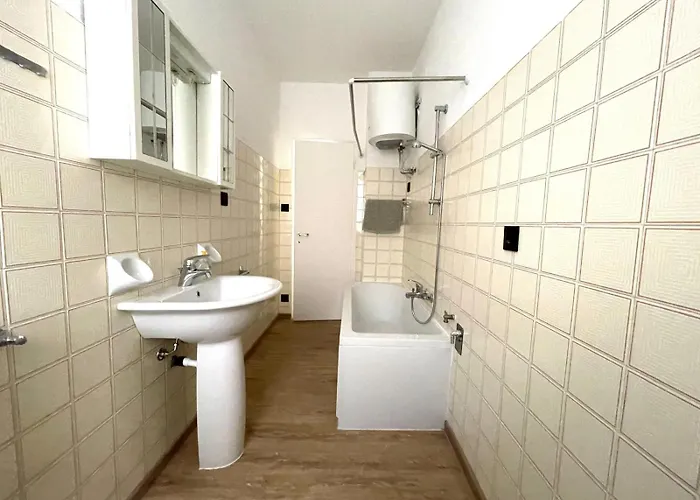 Lo Meite Apartment *